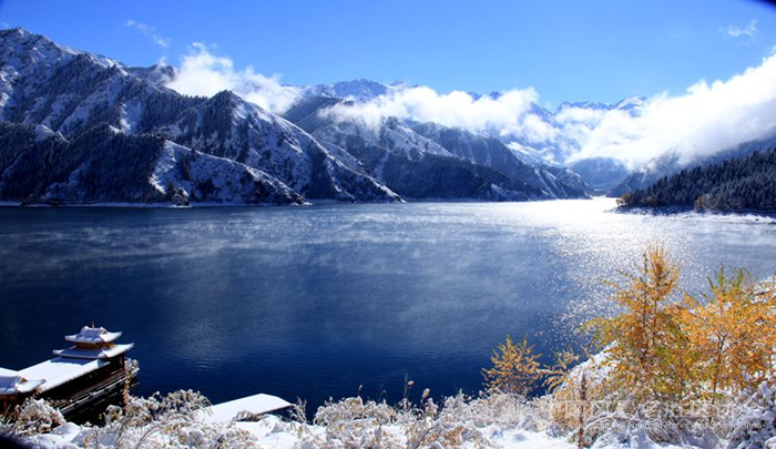 新疆天山天池