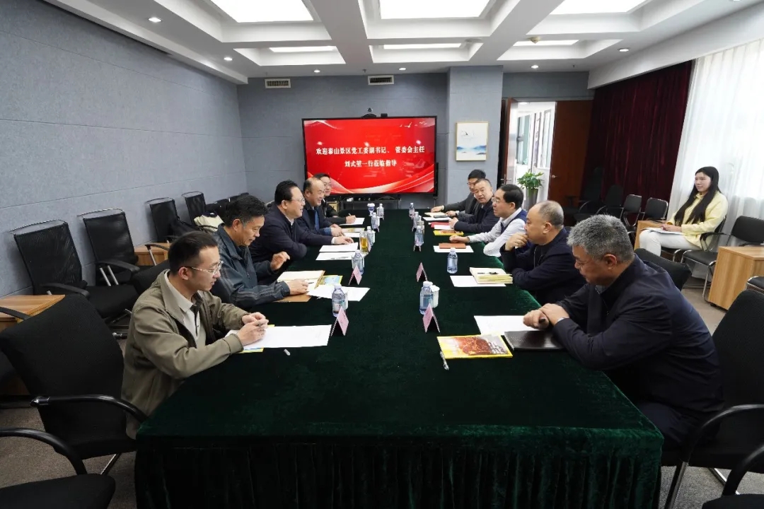 921215a3fe0c43bc9aee353baf27f9a3.jpg